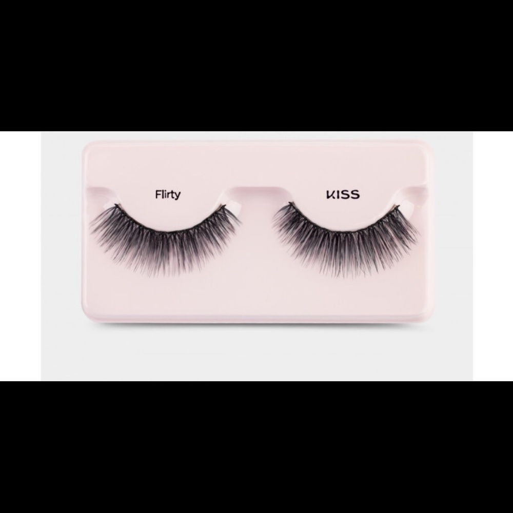 3 packs of KISS-Flirty eyelashes